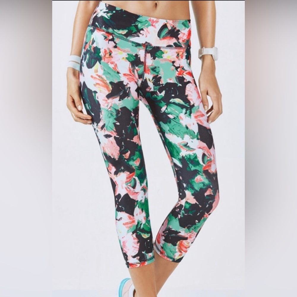 Fabletics Define Powerhold Mid-Rise Capri Leggings ~ Black Teal Pink ~ Sz Large